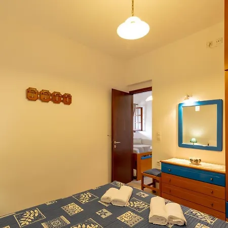 Katerina Mparou أبولونيا