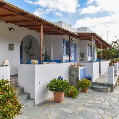 Katerina Mparou * Apollonia (Sifnos)
