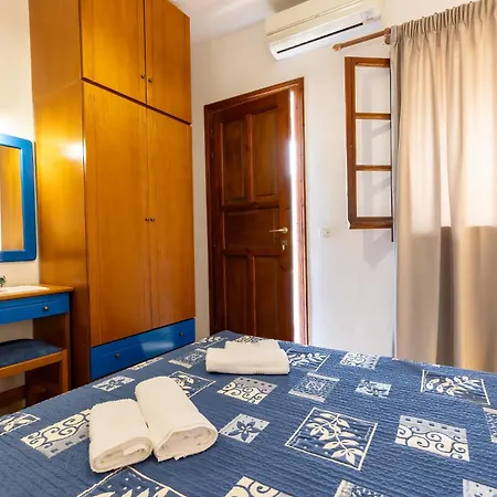 公寓 Katerina Mparou