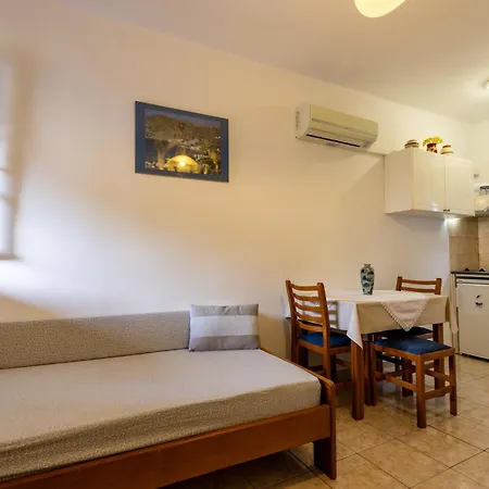 Appartement Katerina Mparou *
